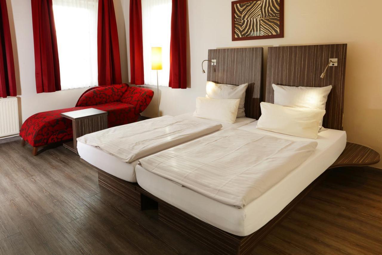 אכים Gieschens Hotel מראה חיצוני תמונה