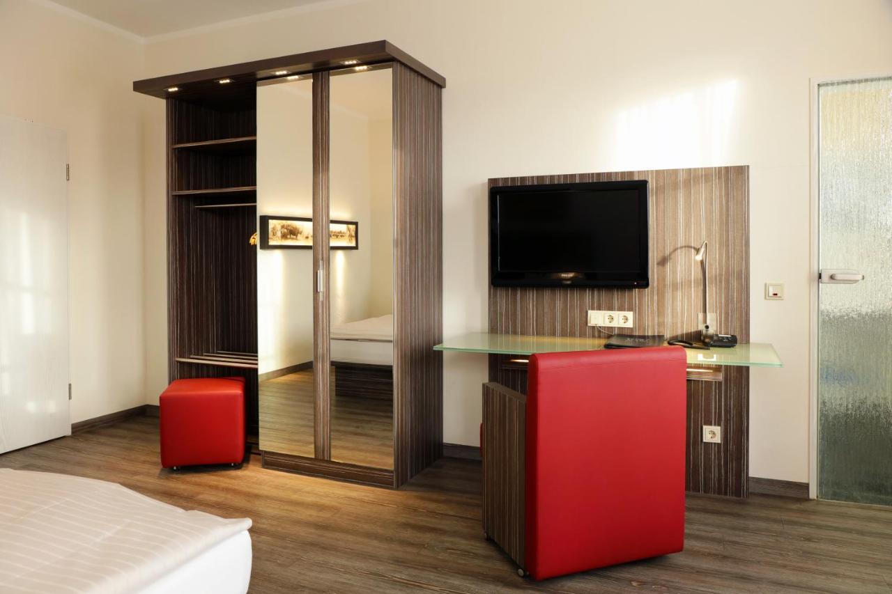 אכים Gieschens Hotel מראה חיצוני תמונה