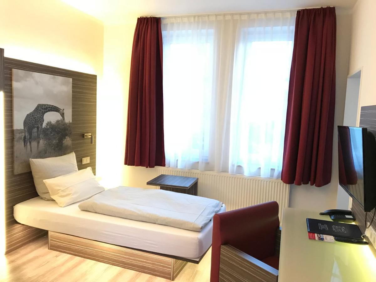 אכים Gieschens Hotel מראה חיצוני תמונה