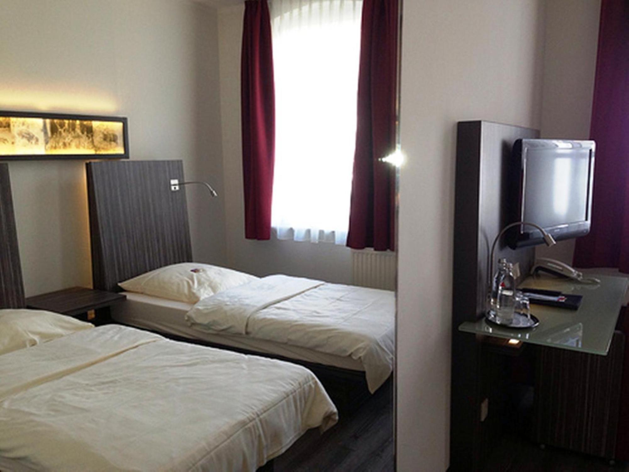 אכים Gieschens Hotel חדר תמונה